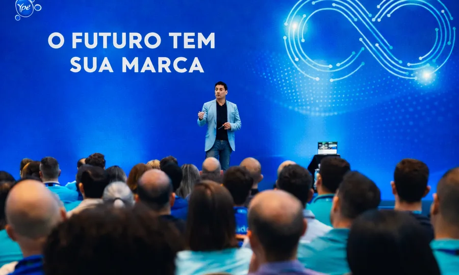 Gil Giardelli — palestrante de inovação e tecnologia